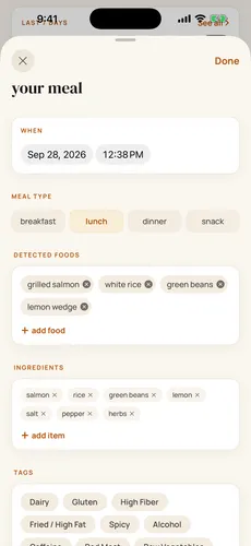 Meal check with the foods Flarely found: grilled salmon, white rice and green beans